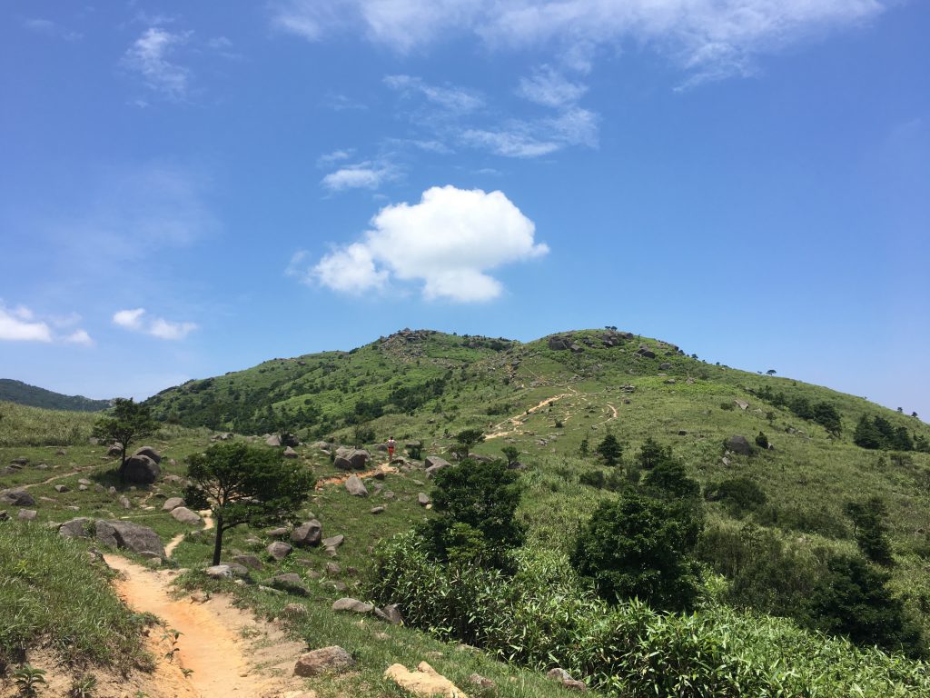 登上四方山時速度太快，跟錯節奏，後悔難返。