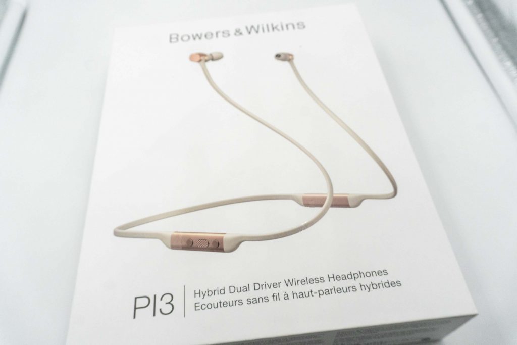 Bowers & Wilkins PI3 包裝盒